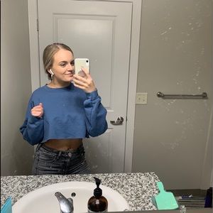 PRETTYLITTLETHING cropped crew neck